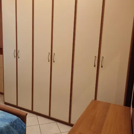 Апартаменти La Casa Dei Libri Ла-Спеція